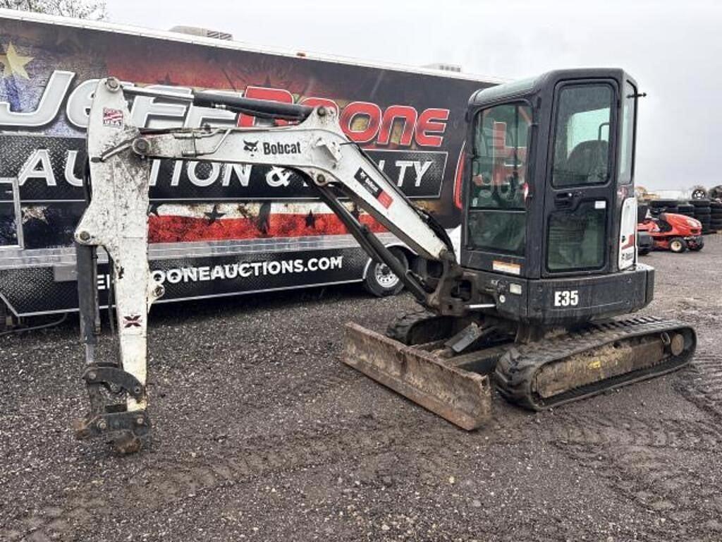 Image of Bobcat E35 Primary image