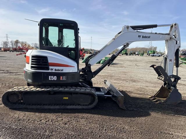 Image of Bobcat E50 equipment image 4