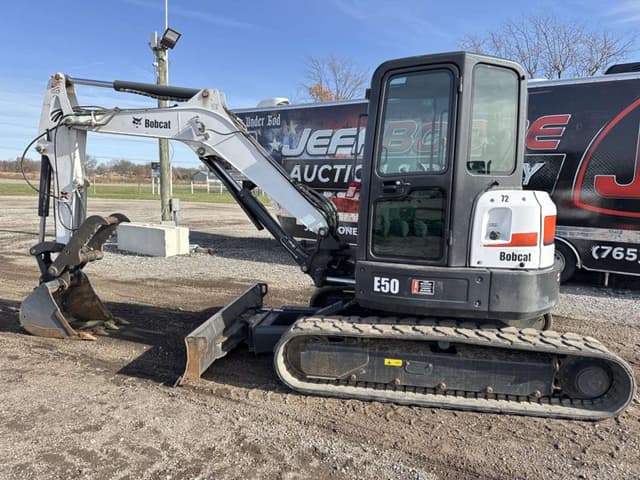 Image of Bobcat E50 equipment image 1
