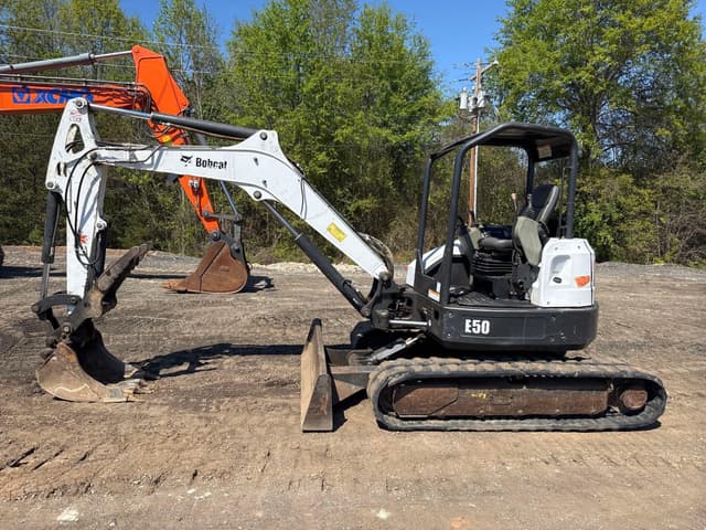 Image of Bobcat E50 equipment image 1