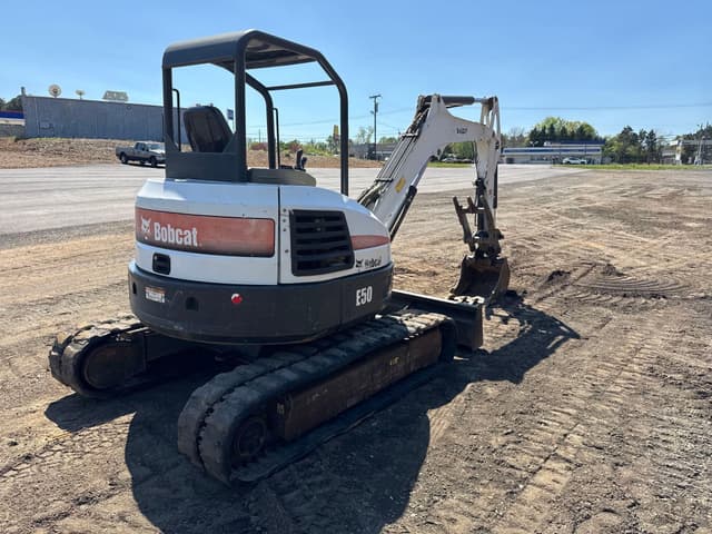 Image of Bobcat E50 equipment image 4