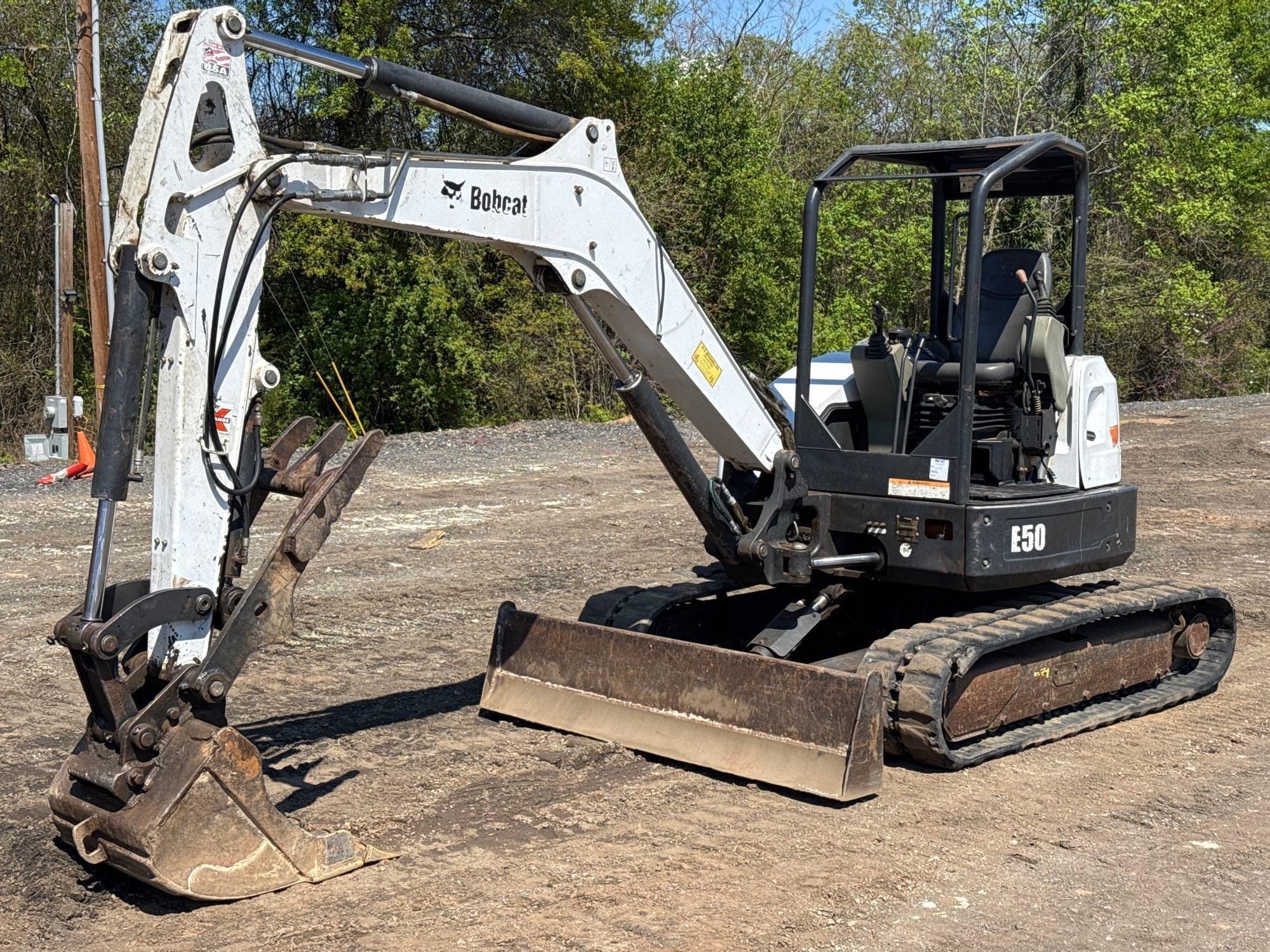 2012 Bobcat E50 Equipment Image0