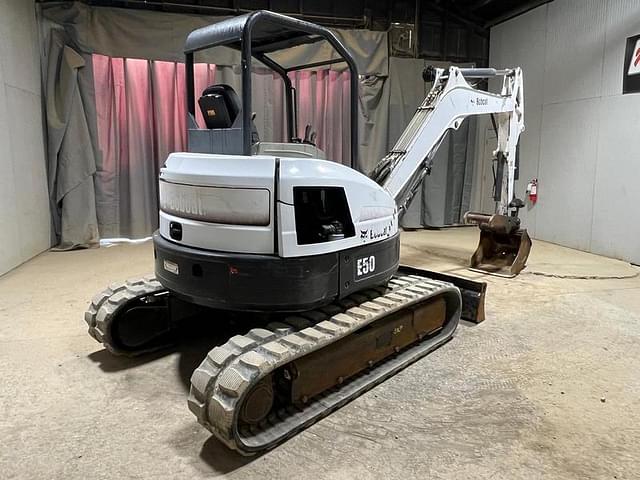 Image of Bobcat E50 equipment image 4