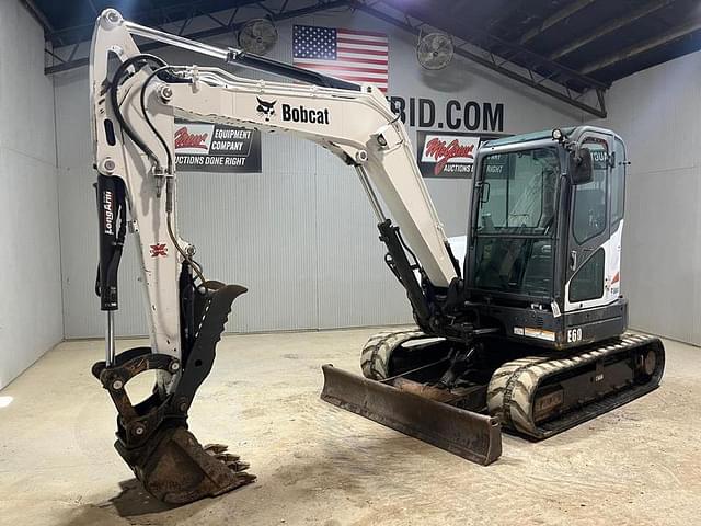 Image of Bobcat E60 equipment image 1