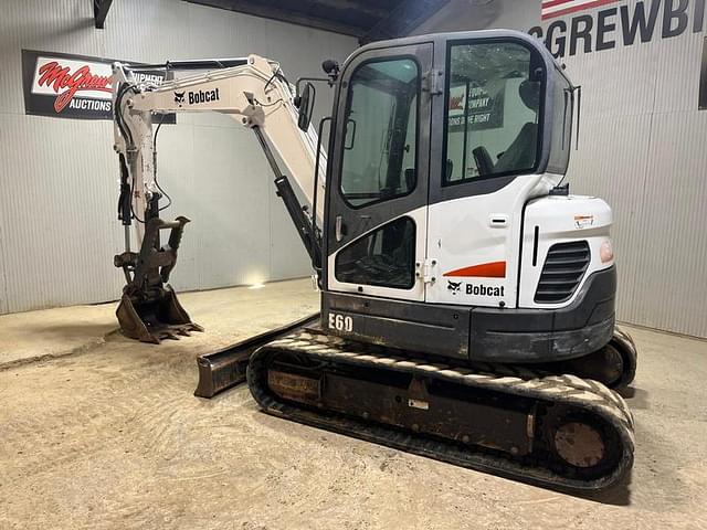 Image of Bobcat E60 equipment image 2