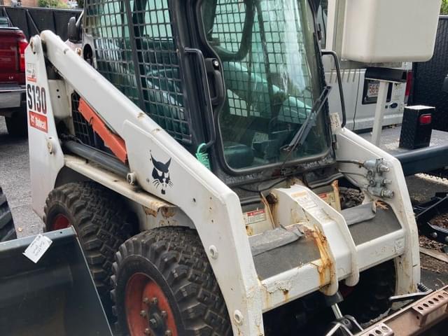 Image of Bobcat S130 equipment image 2