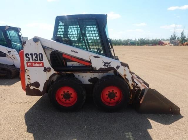 Image of Bobcat S130 equipment image 3