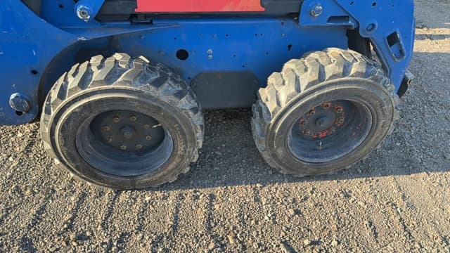 Image of Bobcat S175 equipment image 4