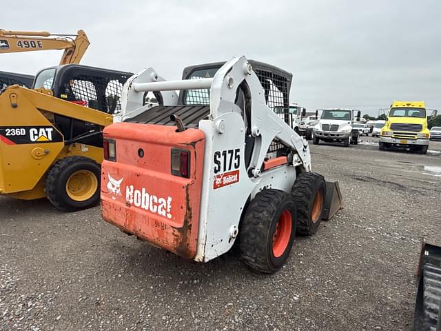 Image of Bobcat S175 equipment image 2