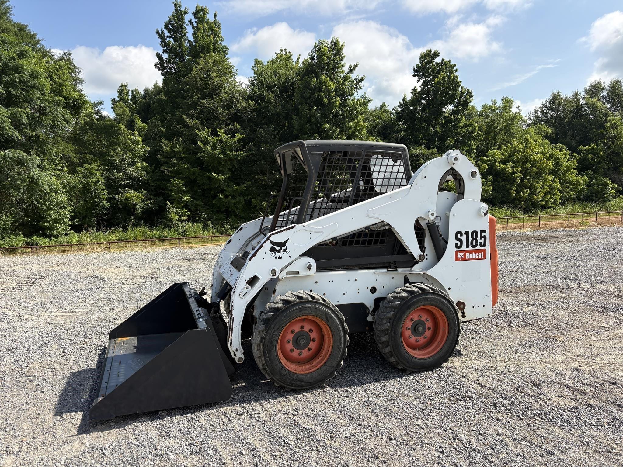 2012 Bobcat S185 Equipment Image0