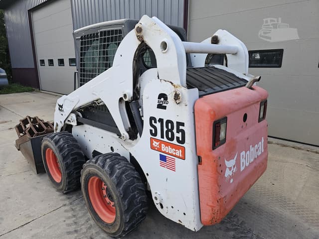 Image of Bobcat S185 equipment image 3