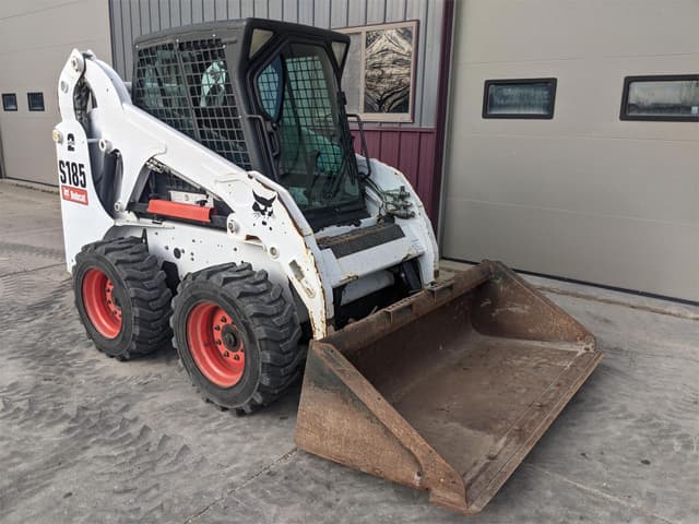 Image of Bobcat S185 equipment image 4