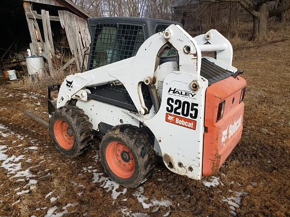 Image of Bobcat S205 equipment image 2