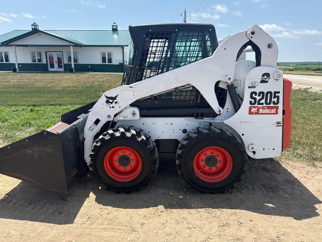 Image of Bobcat S205 equipment image 1