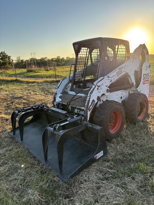 Image of Bobcat S205 equipment image 3
