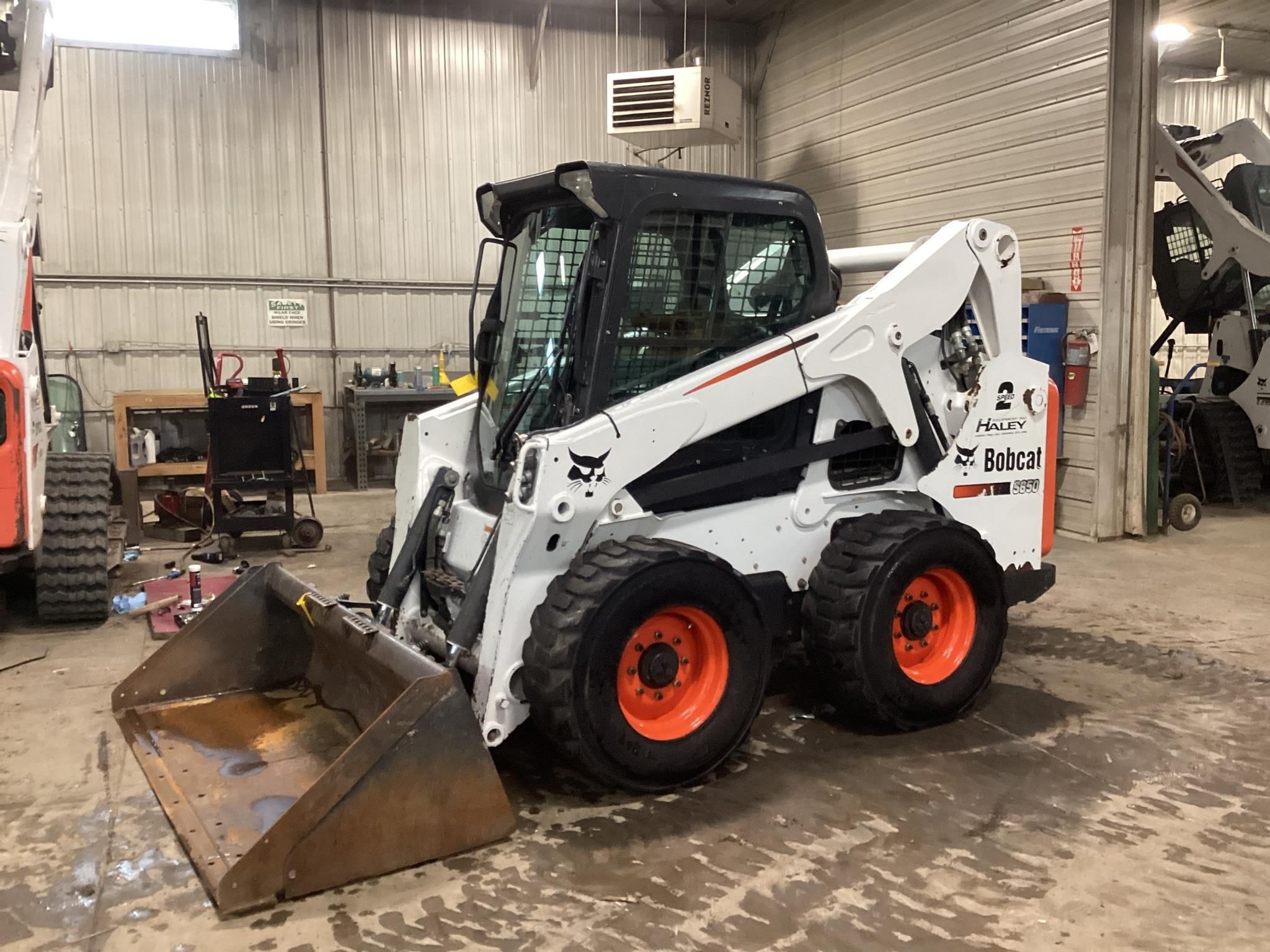 2012 Bobcat S650 Equipment Image0