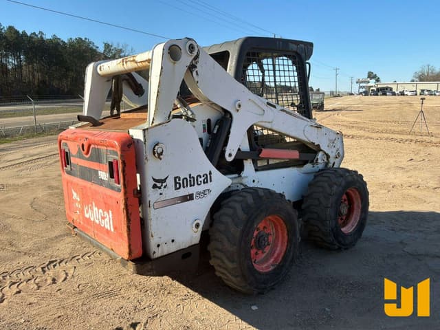 Image of Bobcat S650 equipment image 4