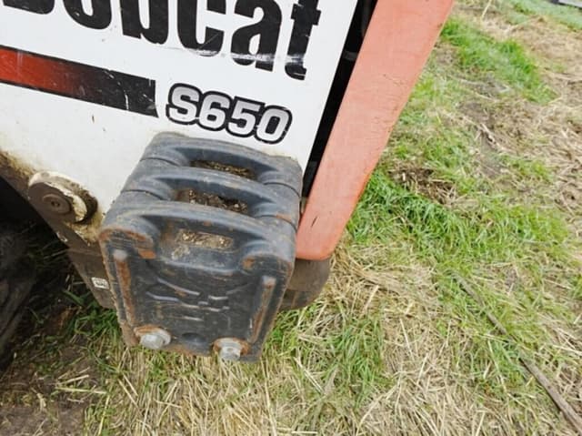 Image of Bobcat S650 equipment image 4
