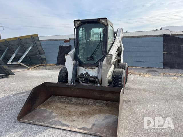Image of Bobcat S750 equipment image 1