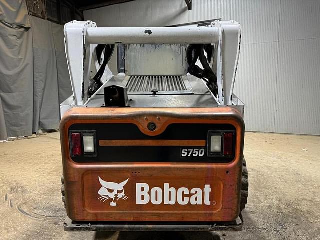 Image of Bobcat S750 equipment image 4