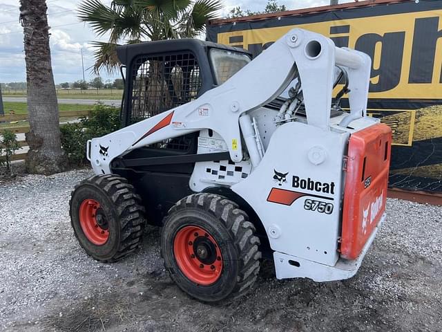 Image of Bobcat S750 equipment image 1