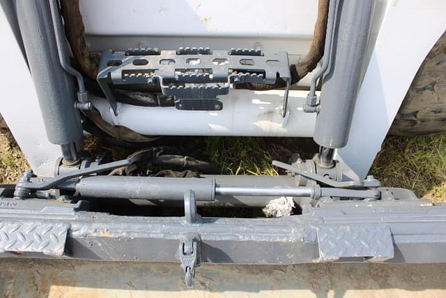 Image of Bobcat S770 equipment image 3