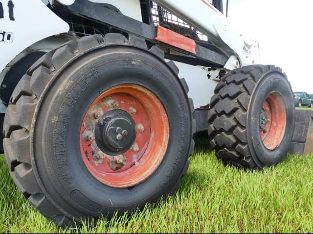 Image of Bobcat S850 equipment image 4