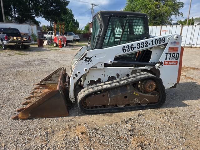 Image of Bobcat T180 equipment image 4