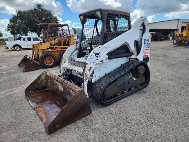 Image of Bobcat T190 equipment image 2