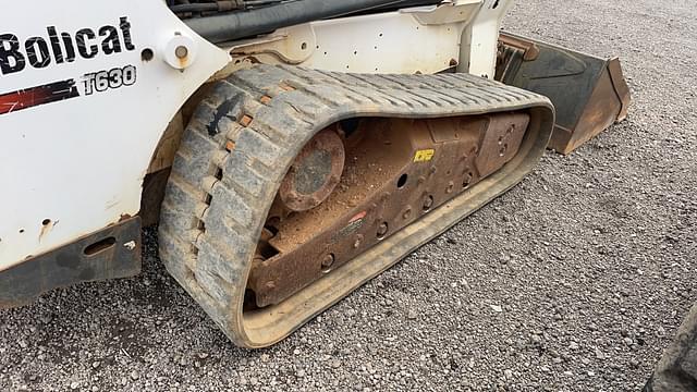 Image of Bobcat T630 equipment image 4