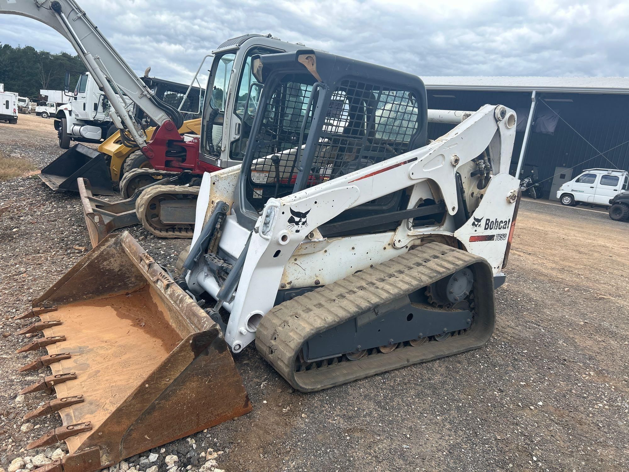 2012 Bobcat T650 Equipment Image0