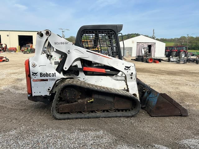 Image of Bobcat T650 equipment image 4
