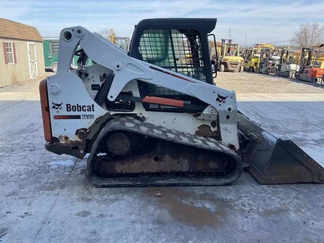 Image of Bobcat T650 equipment image 4