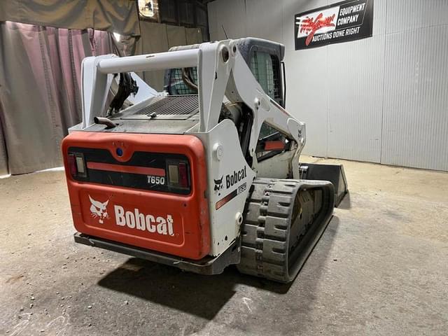 Image of Bobcat T650 equipment image 4