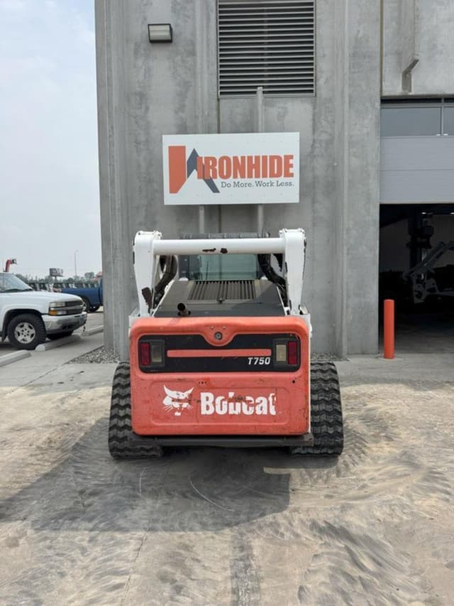 Image of Bobcat T750 equipment image 3
