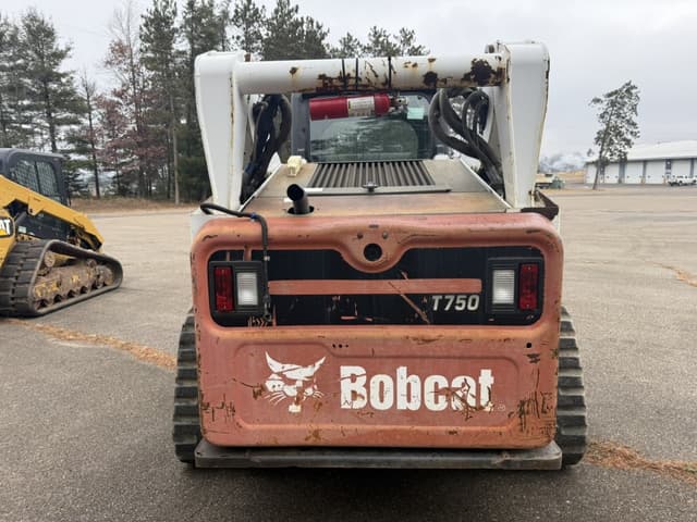 Image of Bobcat T750 equipment image 3