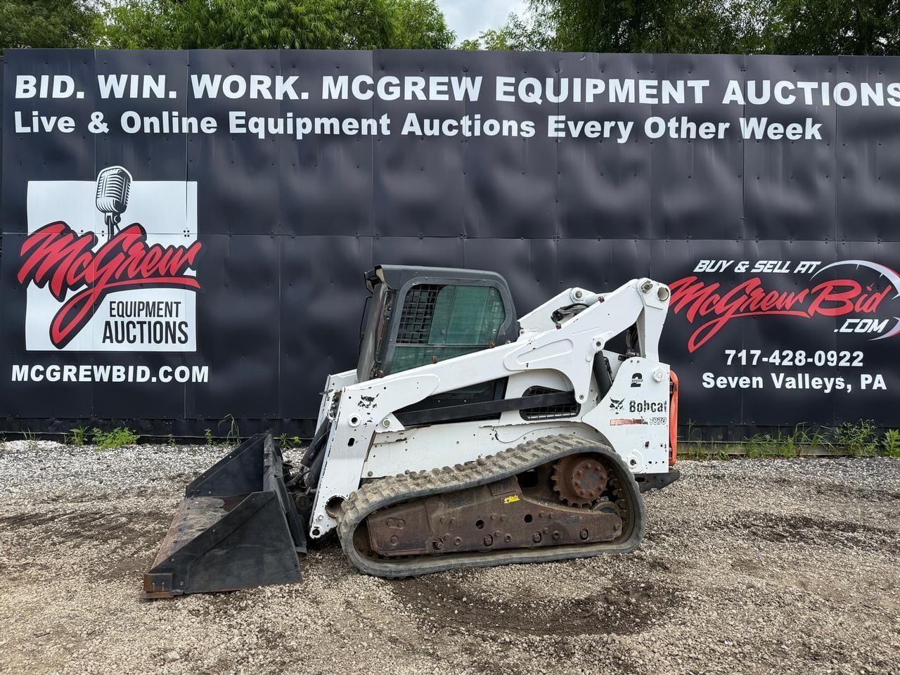 2012 Bobcat T870 Equipment Image0