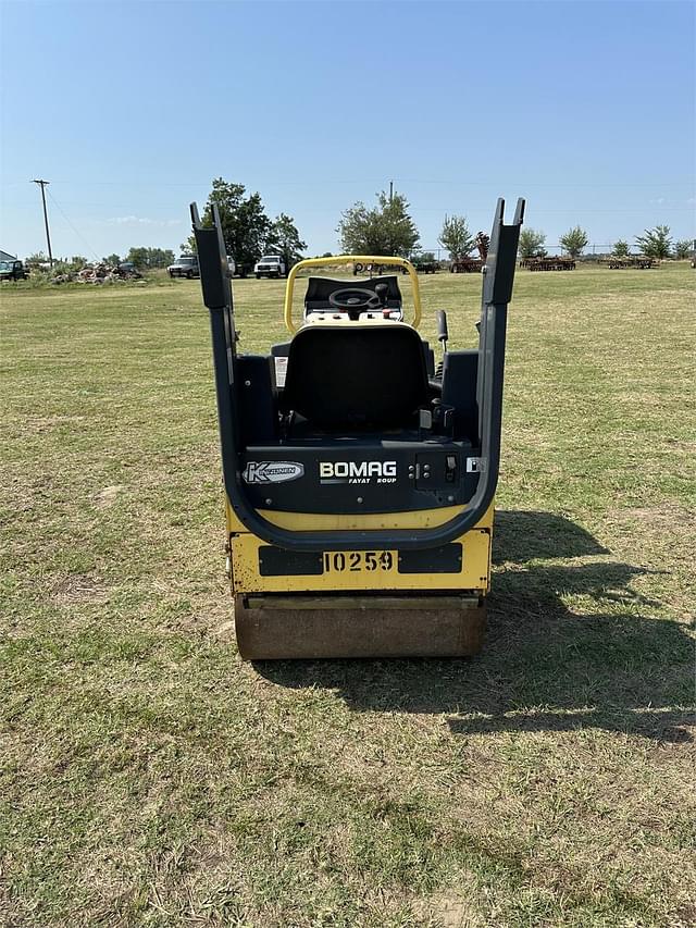 Image of Bomag BW900-50 equipment image 1