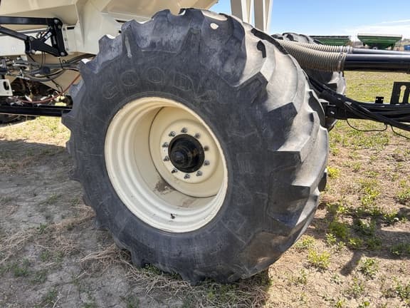 Image of Bourgault 3710 equipment image 3