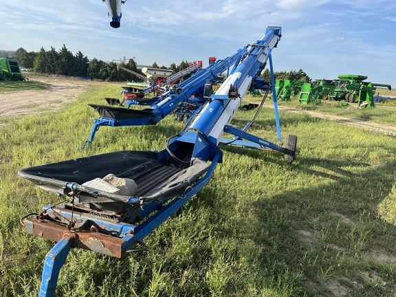 2012 Brandt 1535 Equipment Image0