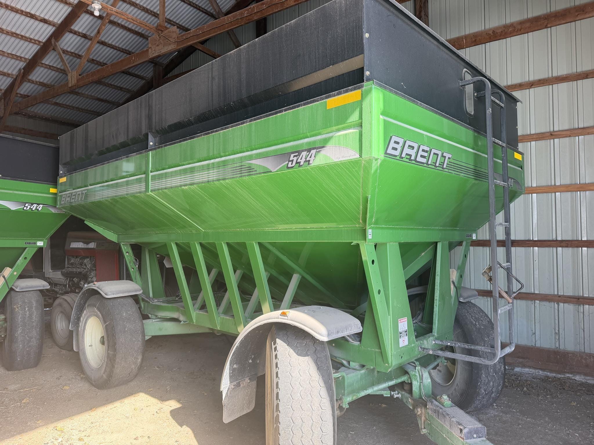 2012 Brent 544 Equipment Image0