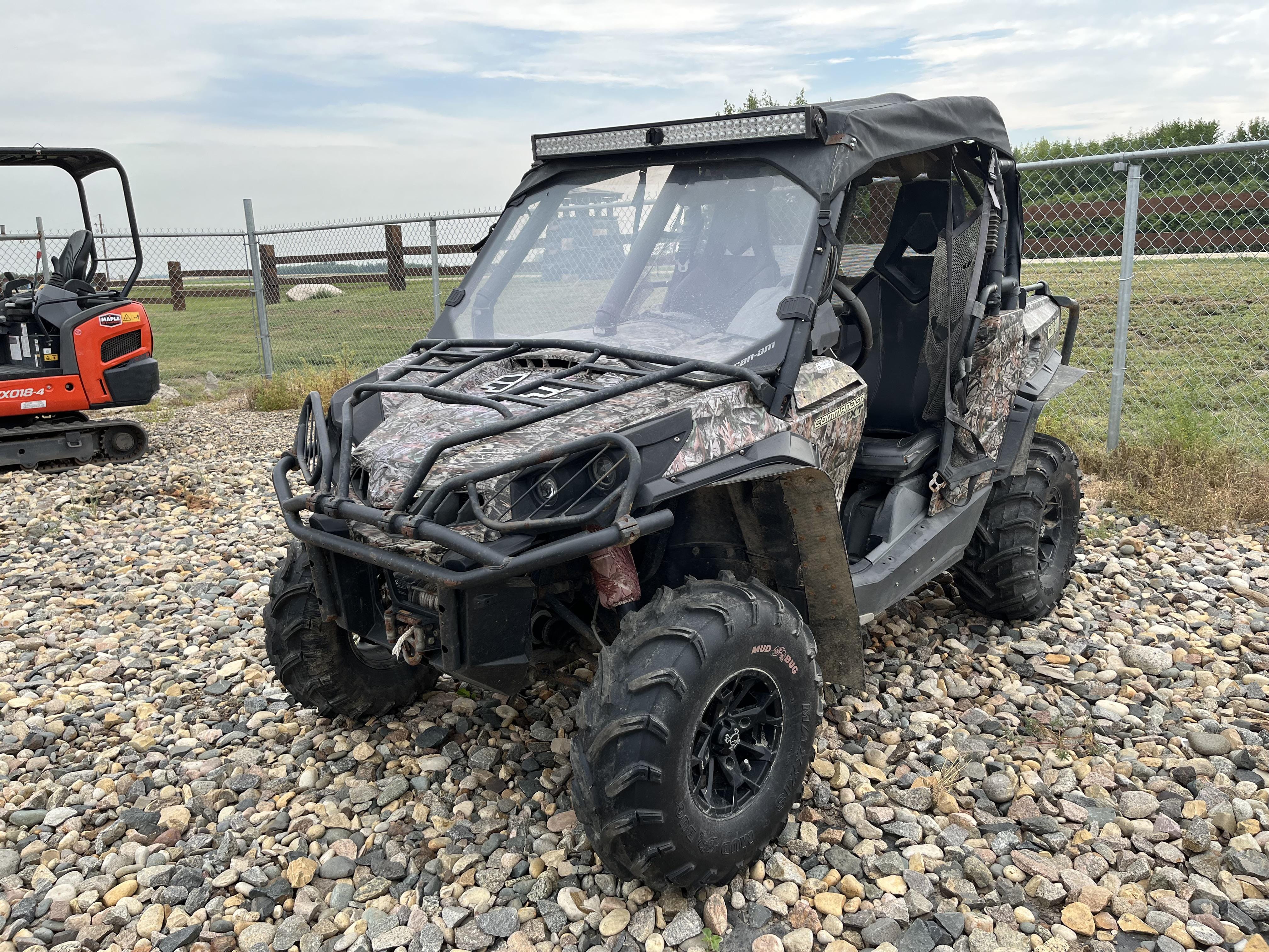 Main image Can-Am Commander 1000XT