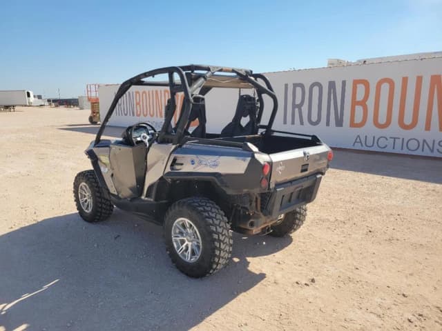 Image of Can-Am Commander equipment image 2