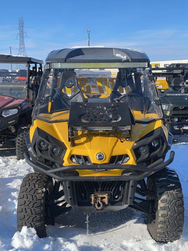 Image of Can-Am Commander XT equipment image 3