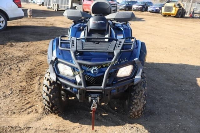 Image of Can-Am Outlander equipment image 4