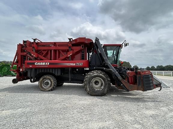 Image of Case IH 635 equipment image 2