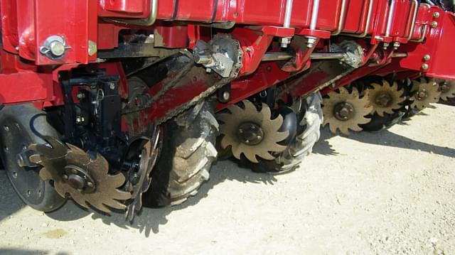 Image of Case IH 1220 equipment image 2