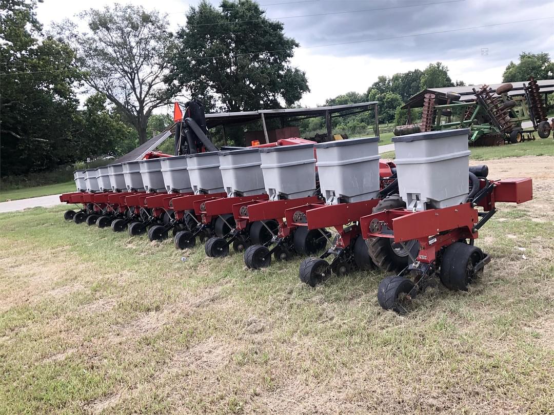 Image of Case IH 1230 Primary image