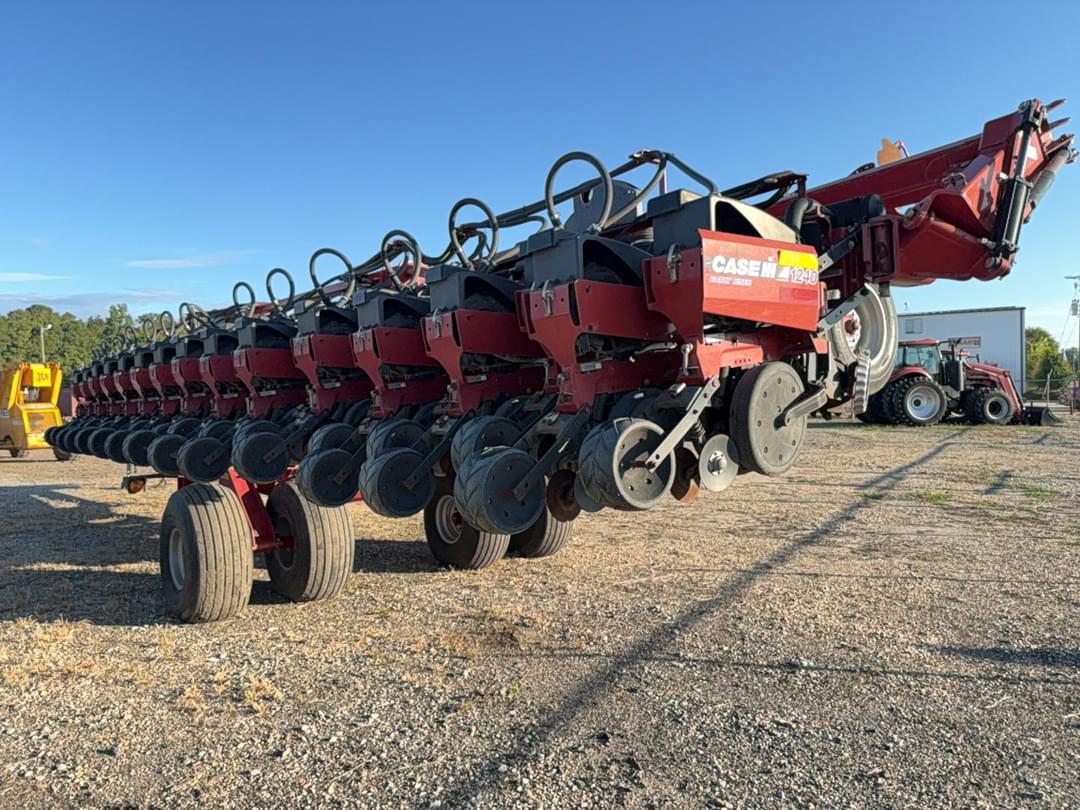 Image of Case IH 1240 Primary image