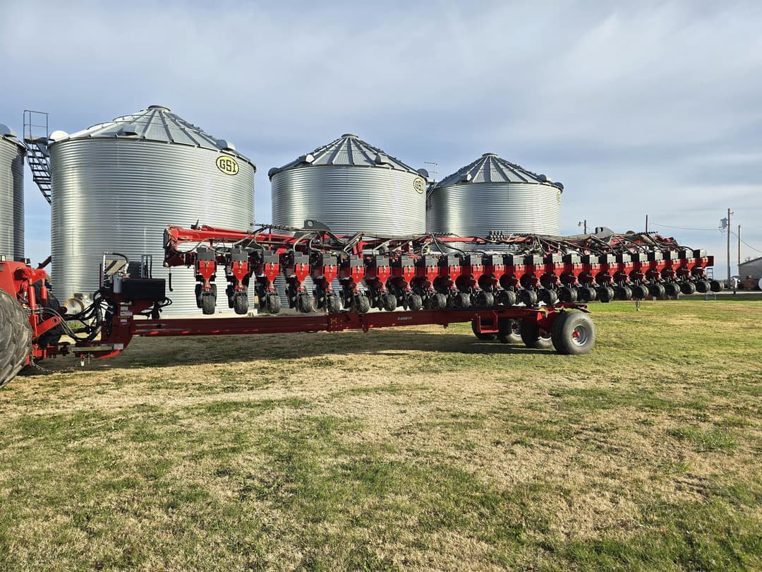 Image of Case IH 1240 Primary image